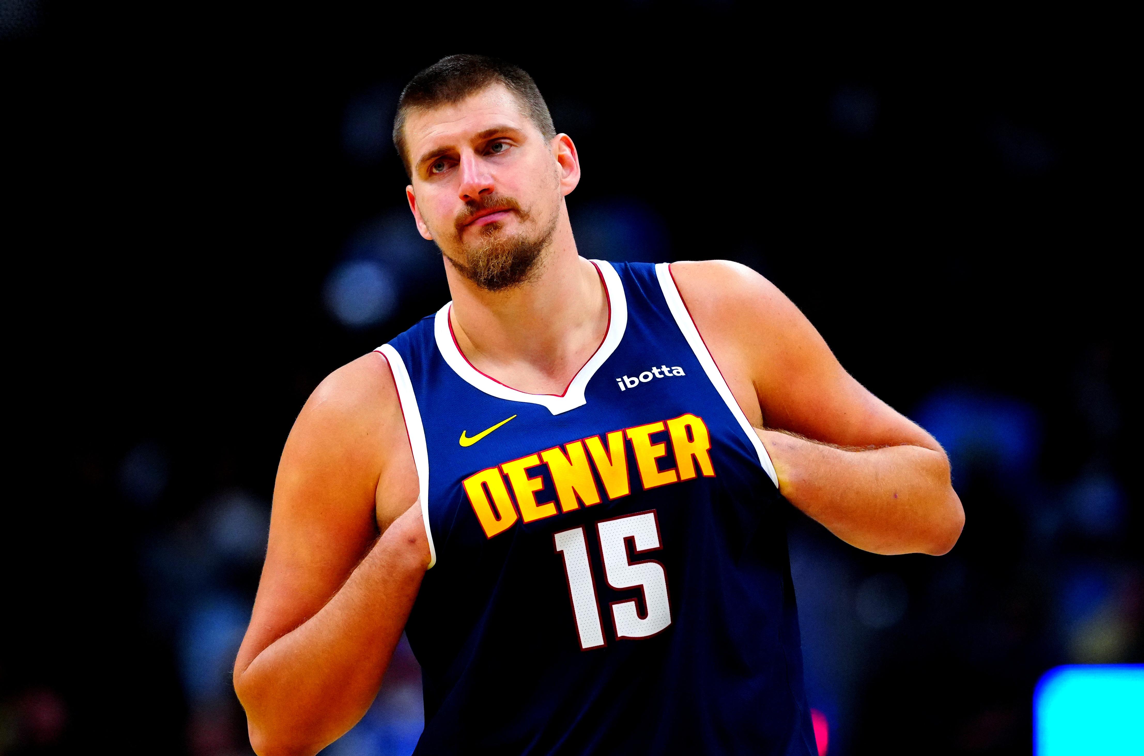 魔术险胜步行者，约基奇统治全场