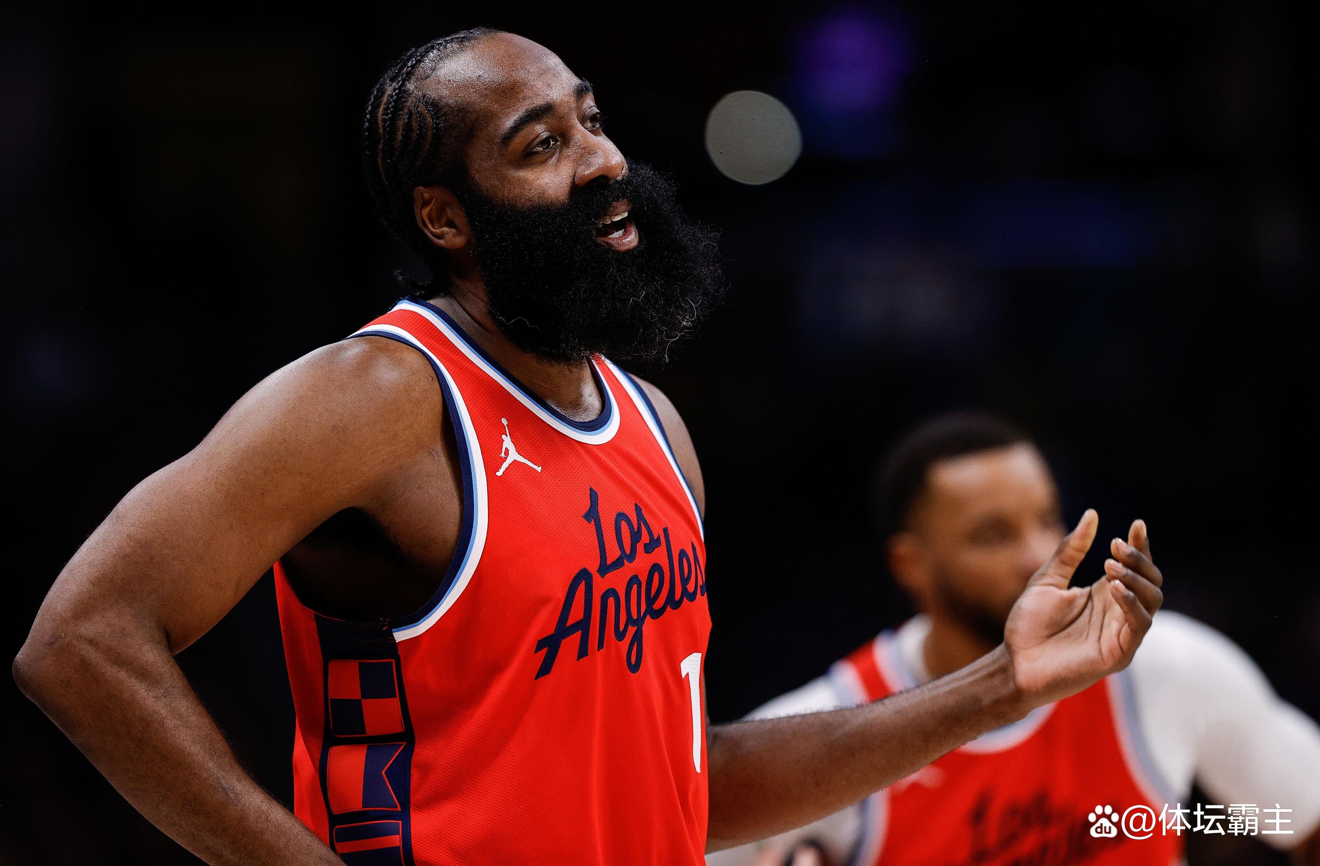 江苏队翻盘鹈鹕，伦纳德状态火热