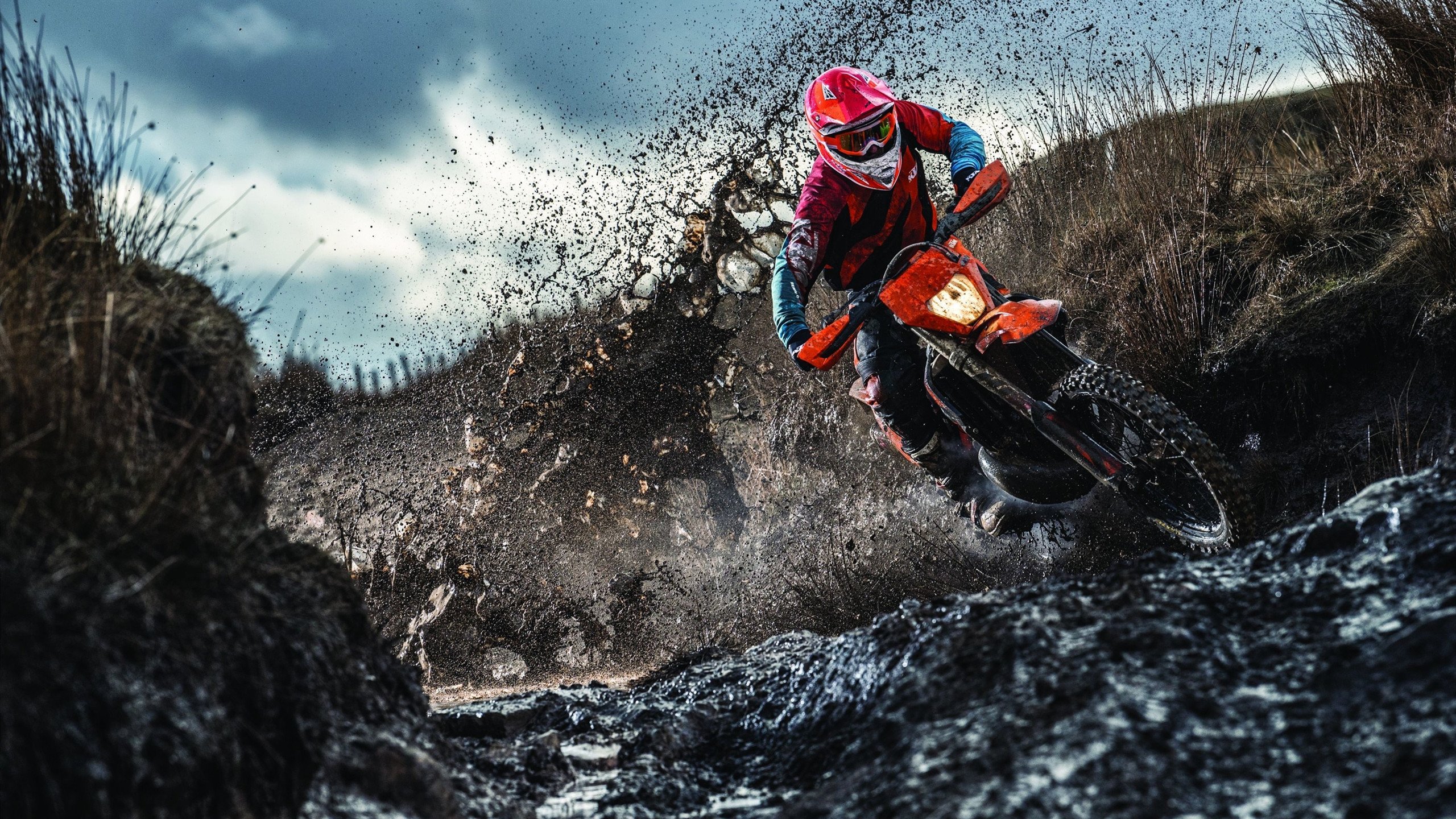 开云体育入口-克莱赛后评分拉满！太阳灼伤开拓者，那个男人用三分雨宣告回归