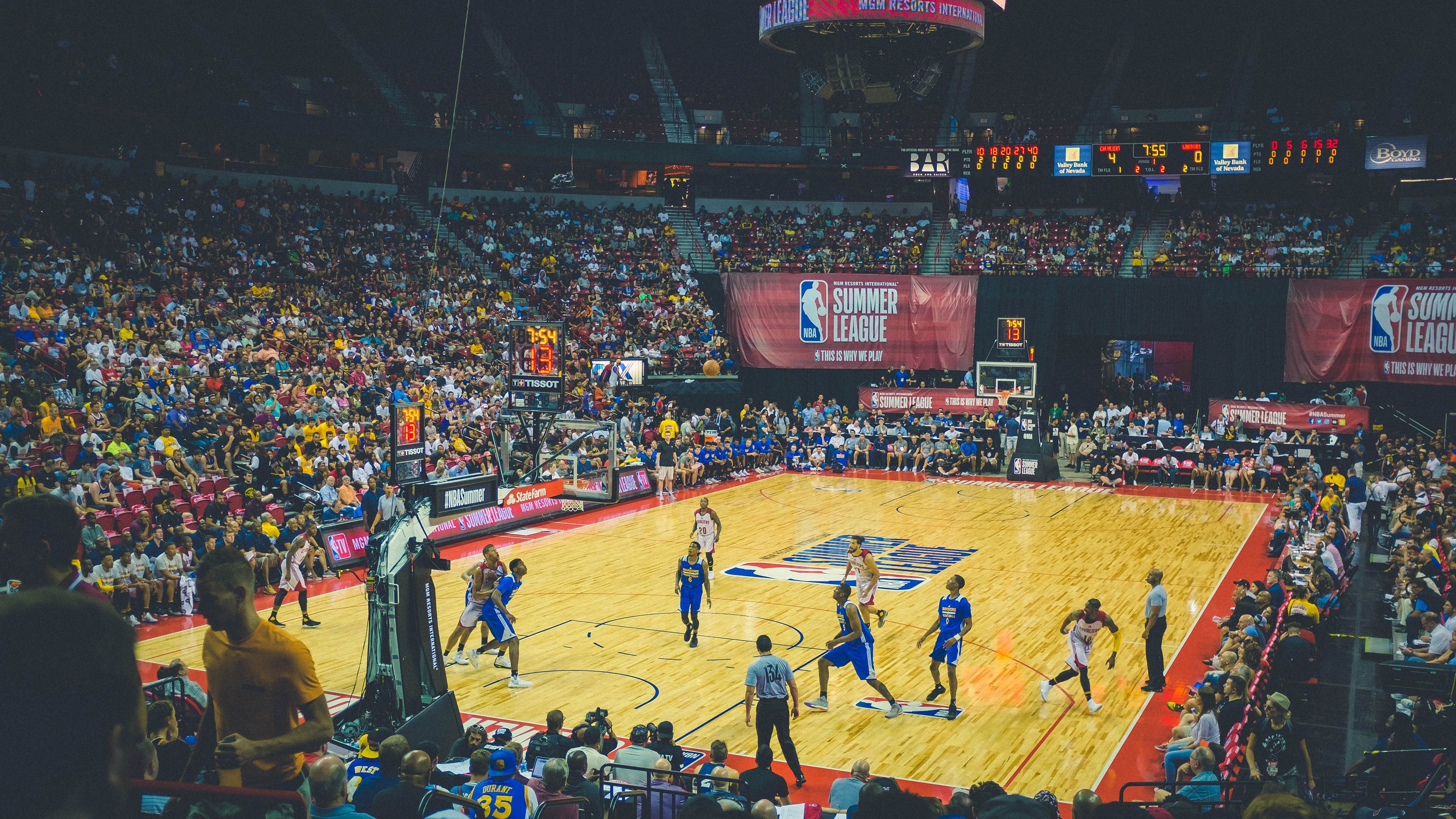 开云体育中国-马刺对阵吉林队，西亚卡姆的救赎之夜，篮球如何缝合破碎的自我？