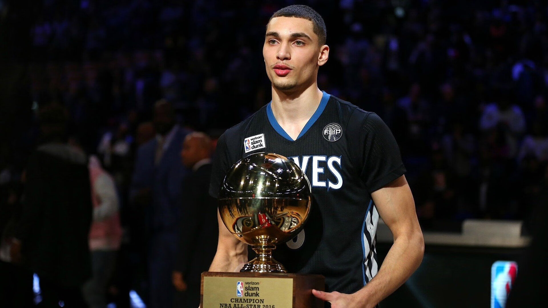 开云体育世界杯-森林狼争冠战击败骑士，NBA季后赛焦点战再掀波澜